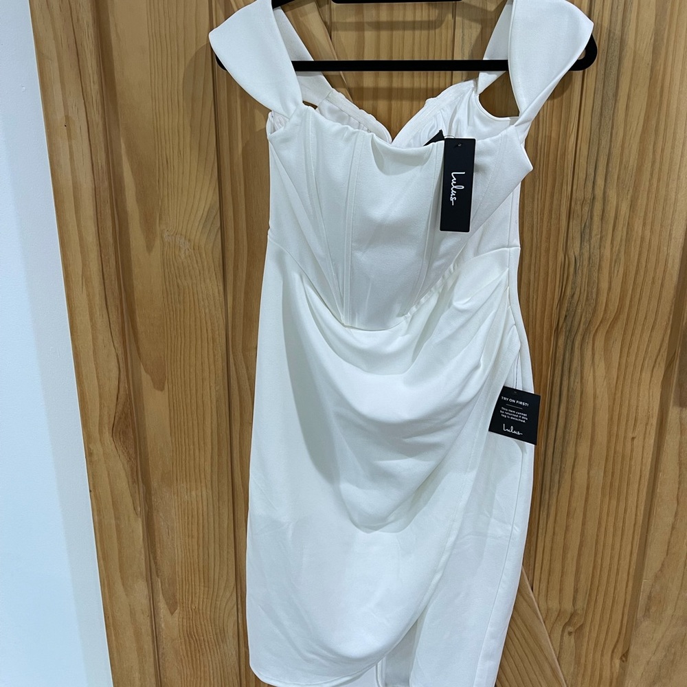 Lulus white corset dress size XL retails new with tags